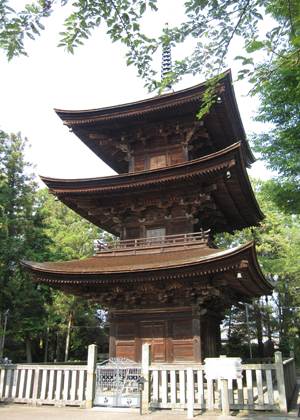 日吉神社の三重塔
