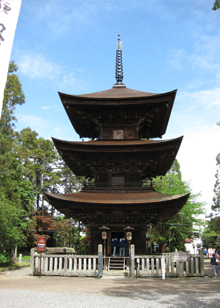 日吉神社　三重塔